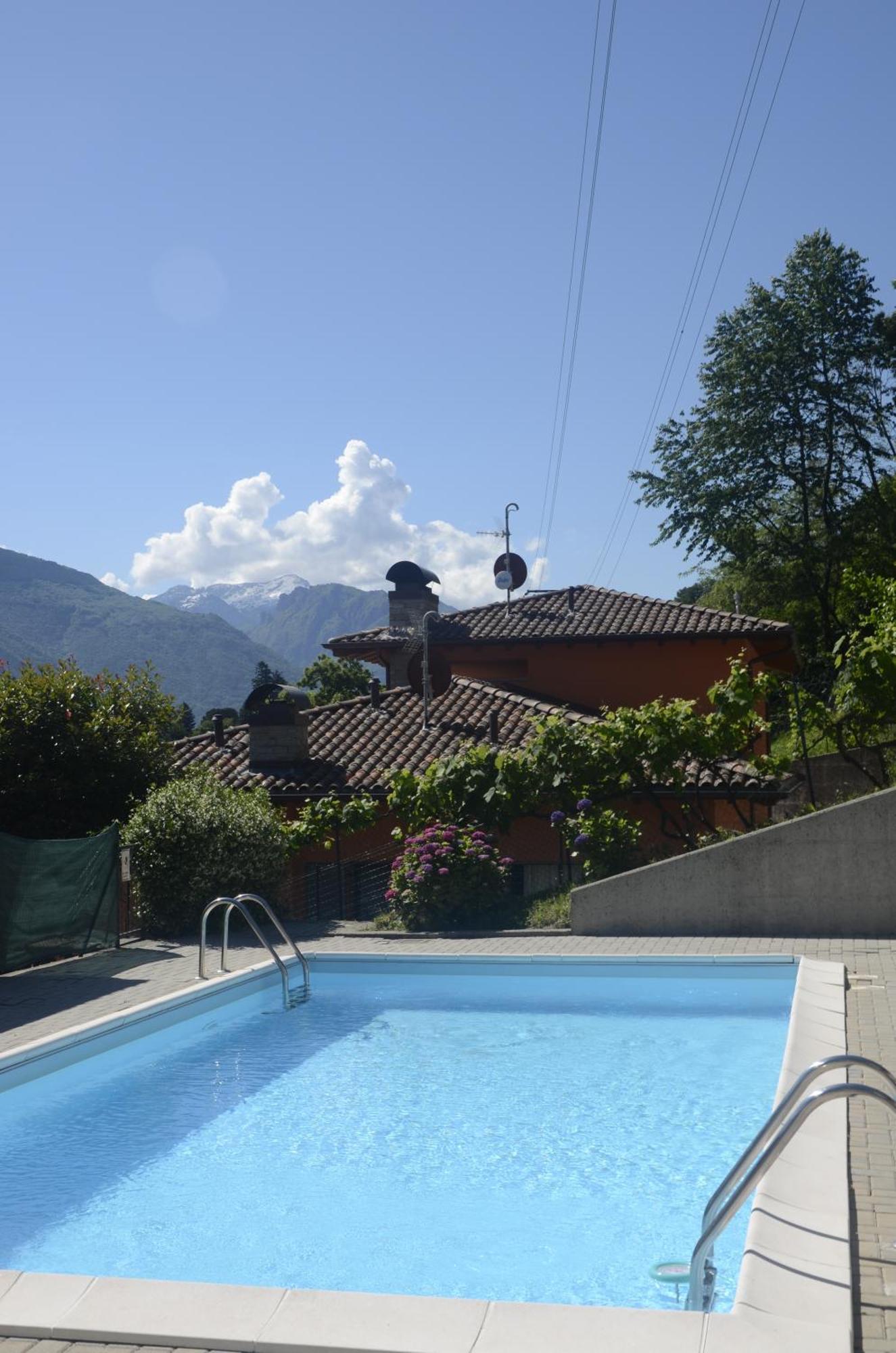 Anma Cottages The Secret Garden Pianello Del Lario المظهر الخارجي الصورة