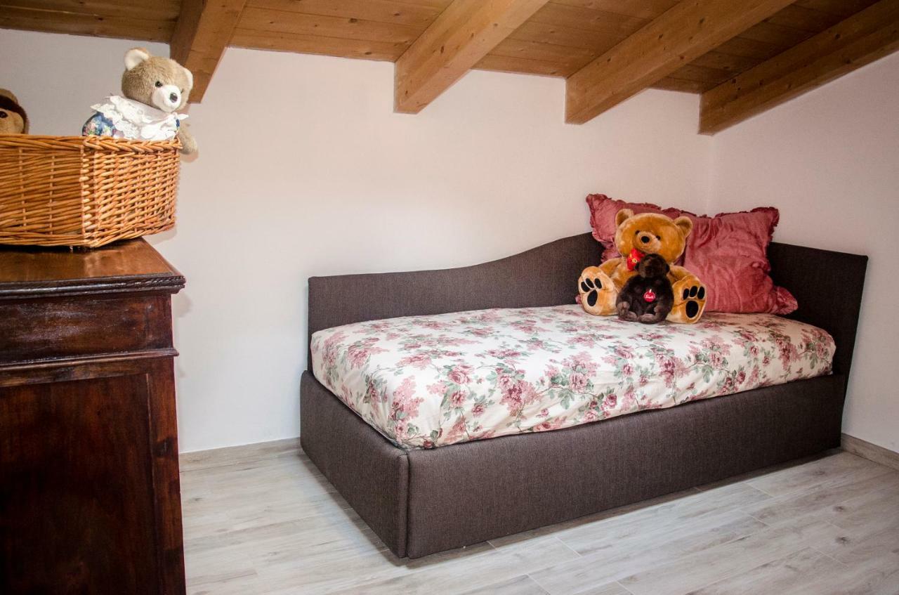 Anma Cottages The Secret Garden Pianello Del Lario المظهر الخارجي الصورة